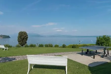 Garda Lake View House