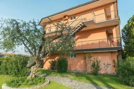 Apartment Garda Lake View House