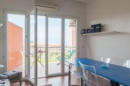 Apartment Garda Lake View House