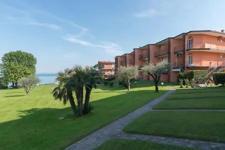 Apartment Garda Lake View House