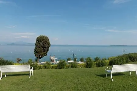 Garda Lake View House Apartment Manerba del Garda